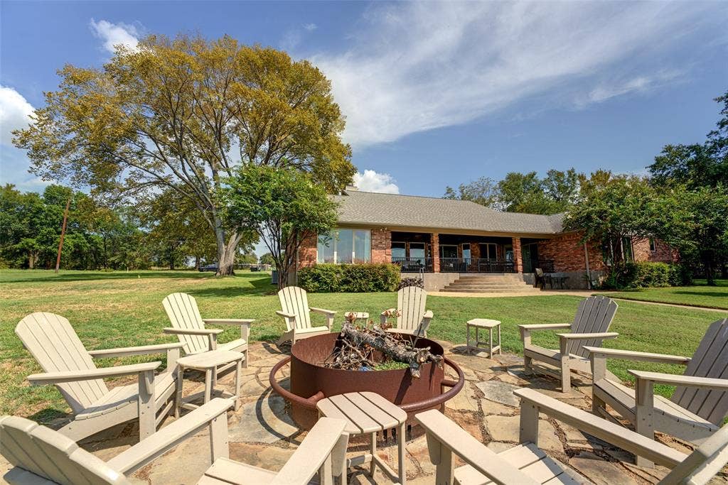 103 Imperial Drive, Mabank, TX 75156 103 Imperial Drive, Mabank, TX 75156