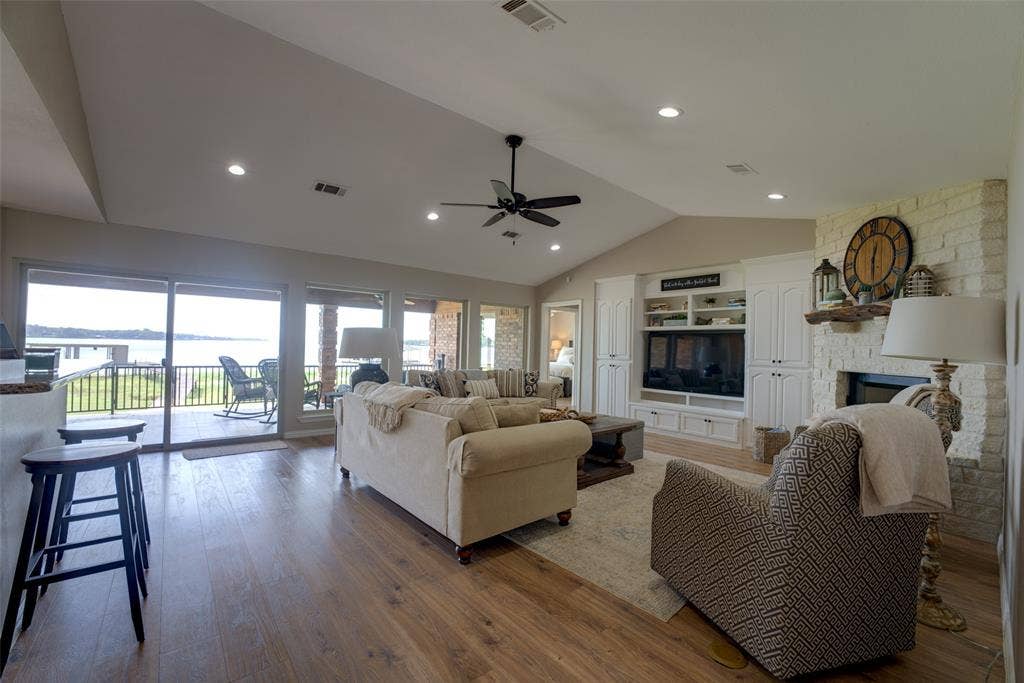 103 Imperial Drive, Mabank, TX 75156 103 Imperial Drive, Mabank, TX 75156
