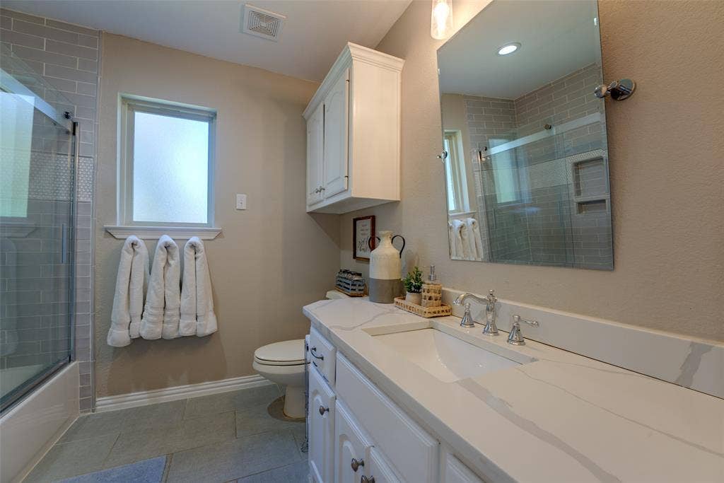 103 Imperial Drive, Mabank, TX 75156 103 Imperial Drive, Mabank, TX 75156