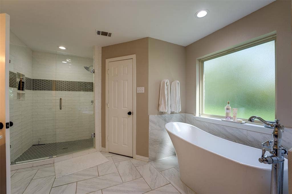 103 Imperial Drive, Mabank, TX 75156 103 Imperial Drive, Mabank, TX 75156