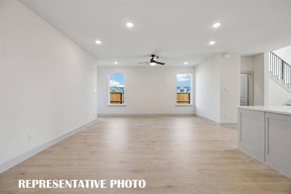 633 Taylor Parkway, Celina, TX 75009 Light and bright with plenty of space for entertaining, our Adelaide plan is the dream home you have been searching for. REPRESENTATIVE PHOTO