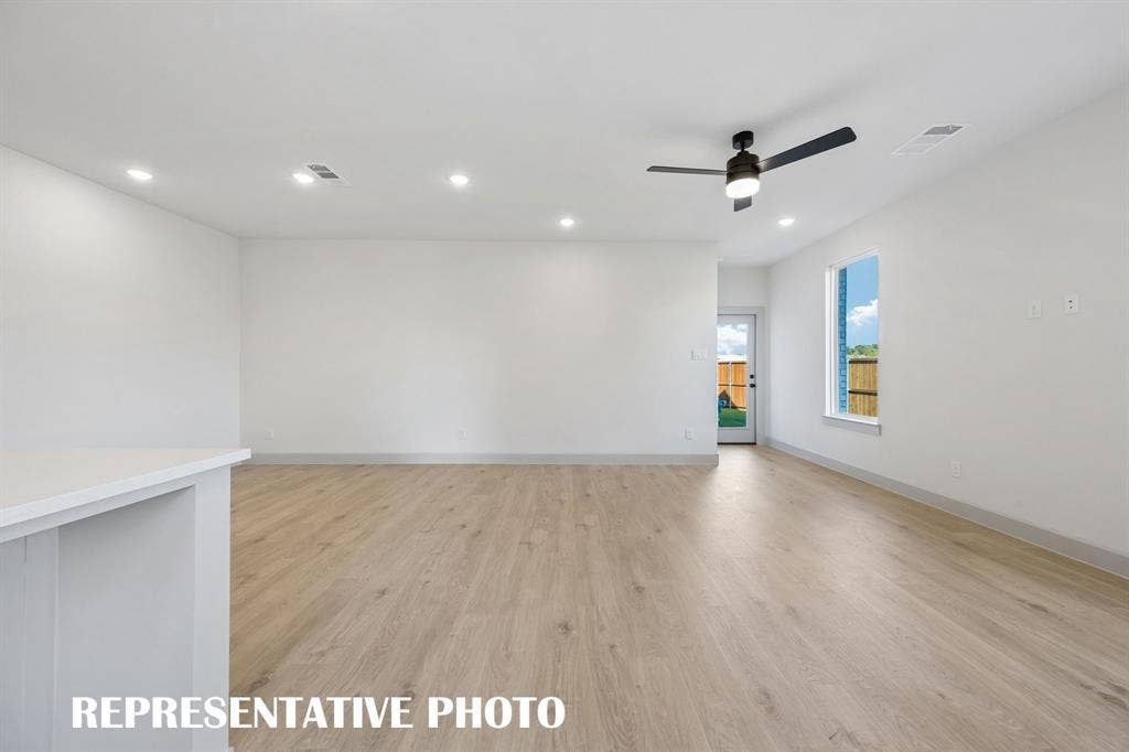633 Taylor Parkway, Celina, TX 75009 Whether it's lively dinner parties or cozy family gatherings, this dining room fits all occasions! REPRESENTATIVE PHOTO