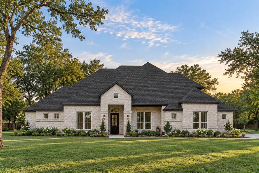 Property photo for 527 Birthright Lane, McLendon Chisholm, TX