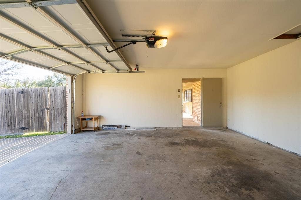 6218 Fallbrook Drive, Garland, TX 75043 6218 Fallbrook Drive, Garland, TX 75043