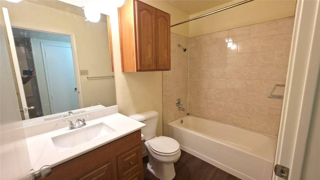 6218 Fallbrook Drive, Garland, TX 75043 6218 Fallbrook Drive, Garland, TX 75043