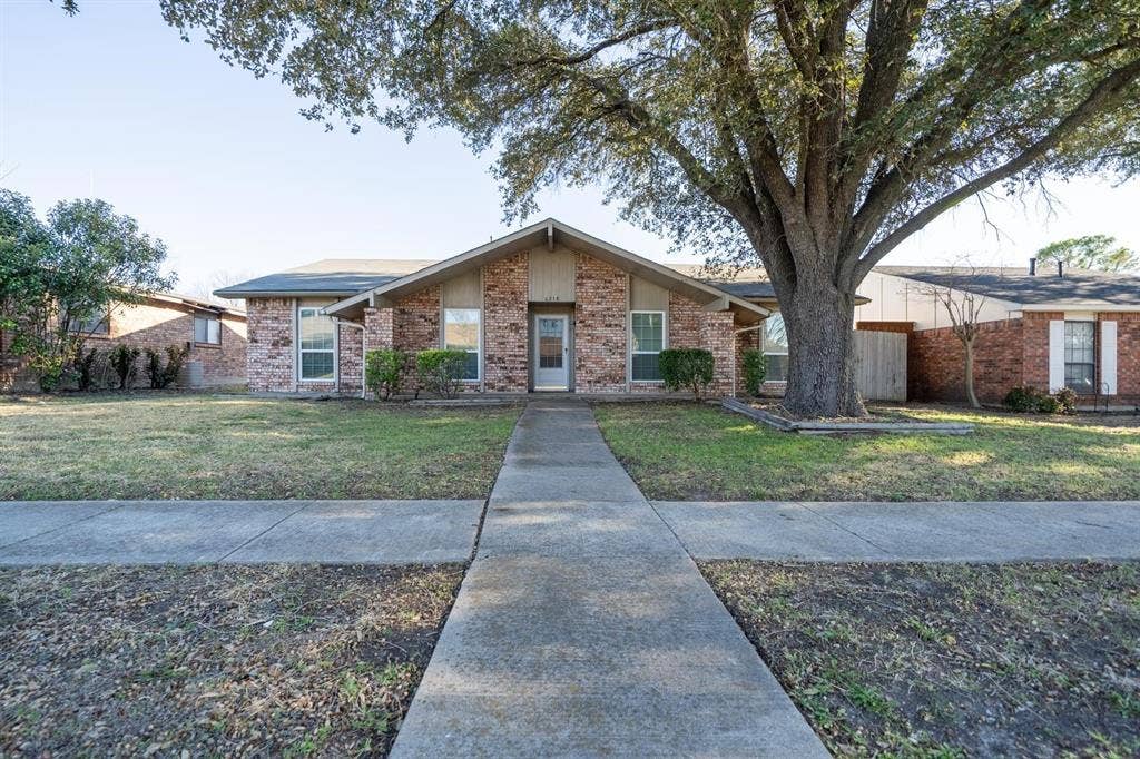 6218 Fallbrook Drive, Garland, TX 75043 6218 Fallbrook Drive, Garland, TX 75043