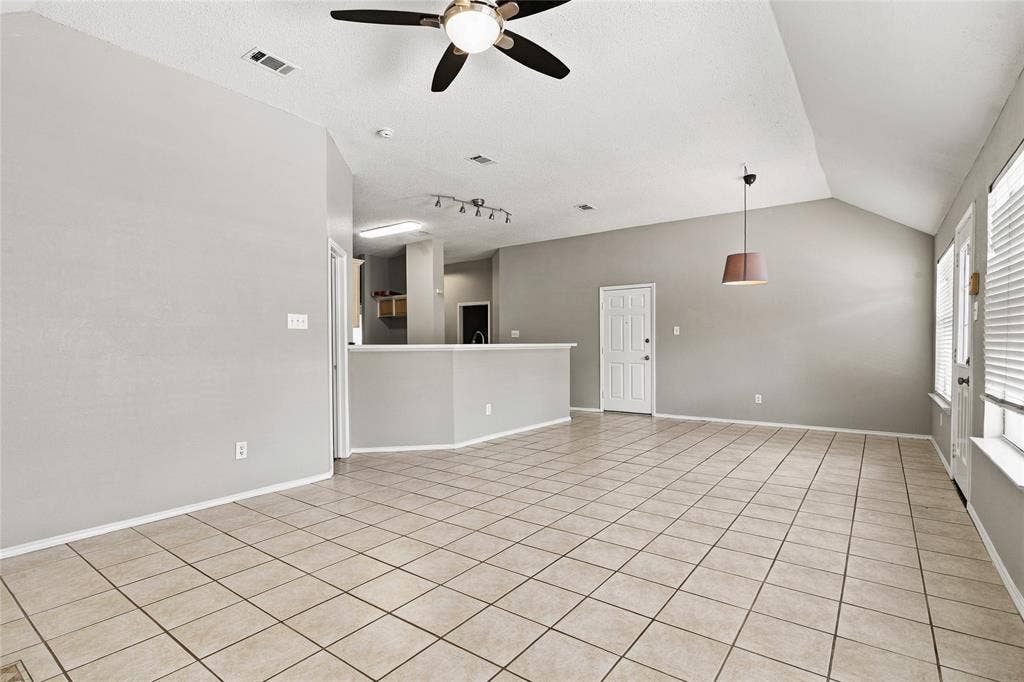 9510 Prestmont Place, Frisco, TX 75035 9510 Prestmont Place, Frisco, TX 75035