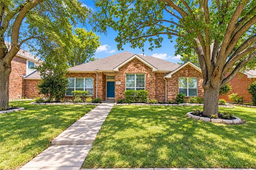 Property photo for 9510 Prestmont Place, Frisco, TX