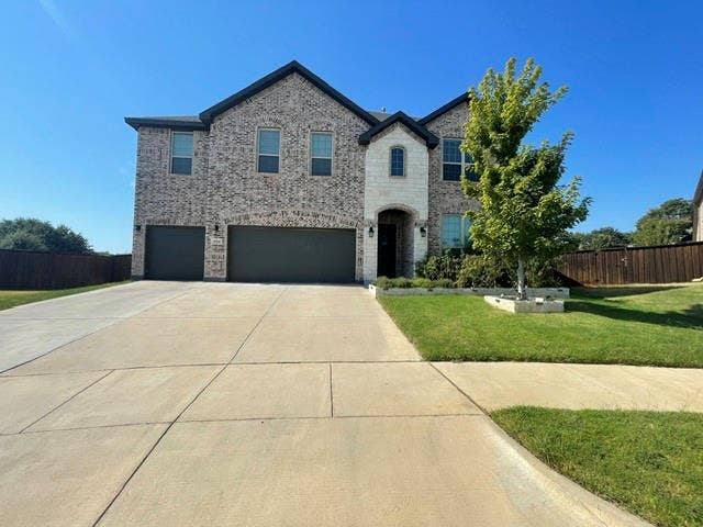 Property photo for 2924 Spirit Woods Lane, Arlington, TX