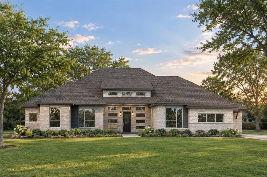 Property photo for 531 Birthright Lane, McLendon Chisholm, TX
