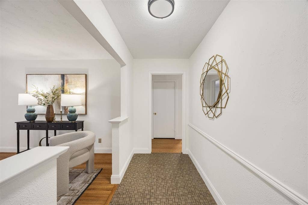10215 Vinemont Street, Dallas, TX 75218 10215 Vinemont Street, Dallas, TX 75218