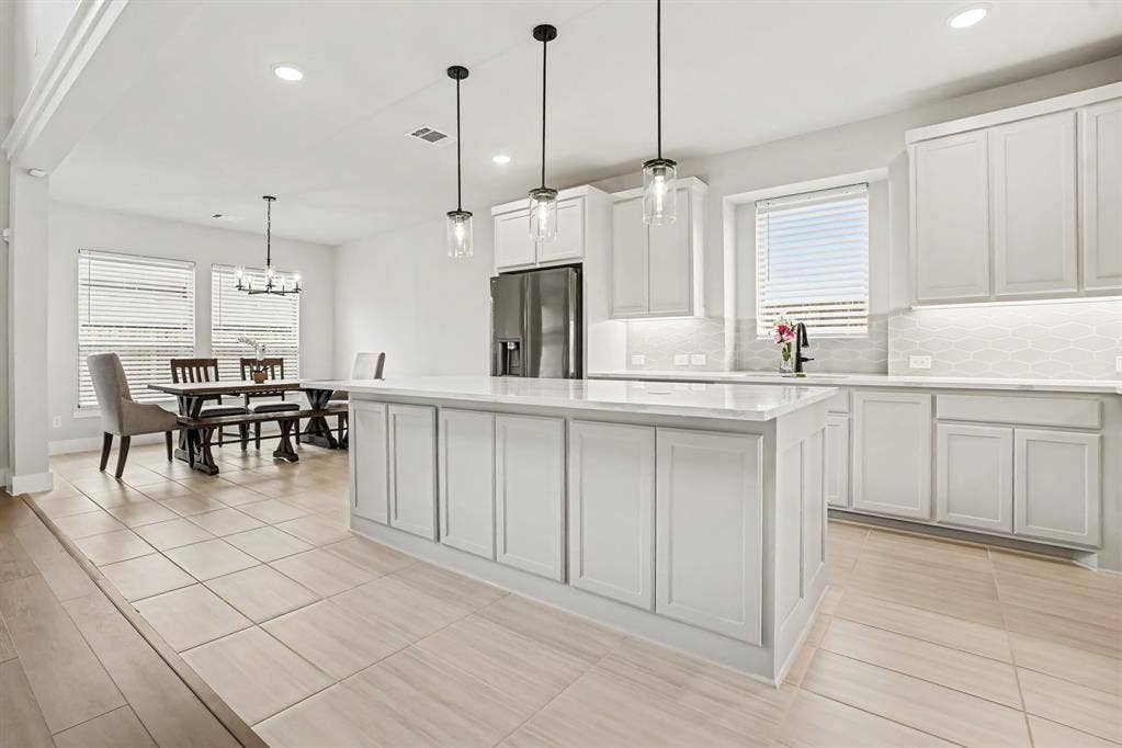1806 Whisperwood Way, Midlothian, TX 76065