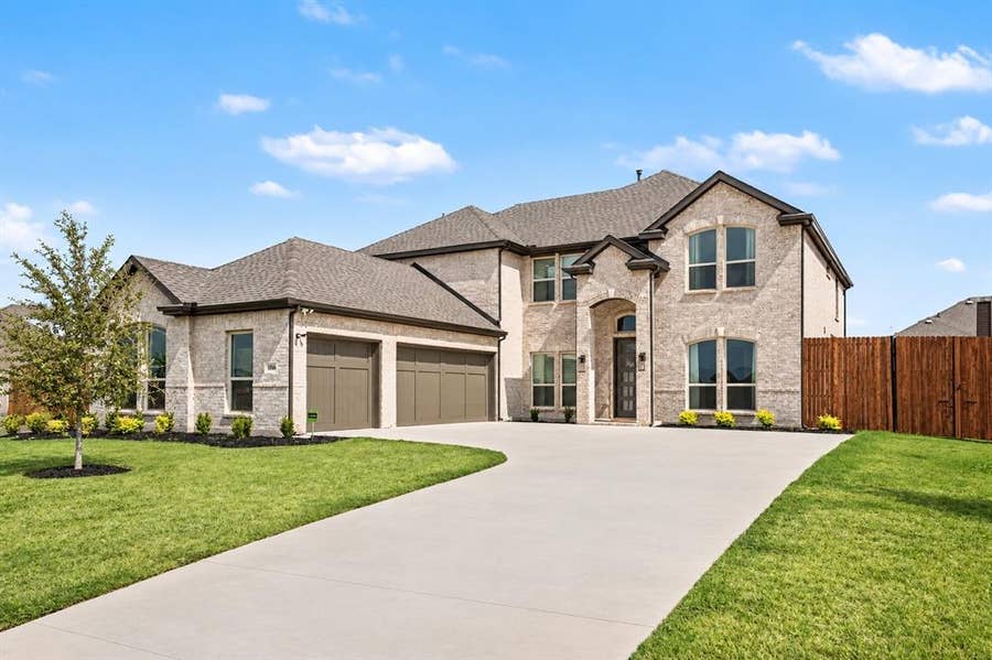 Property photo for 1806 Whisperwood Way, Midlothian, TX