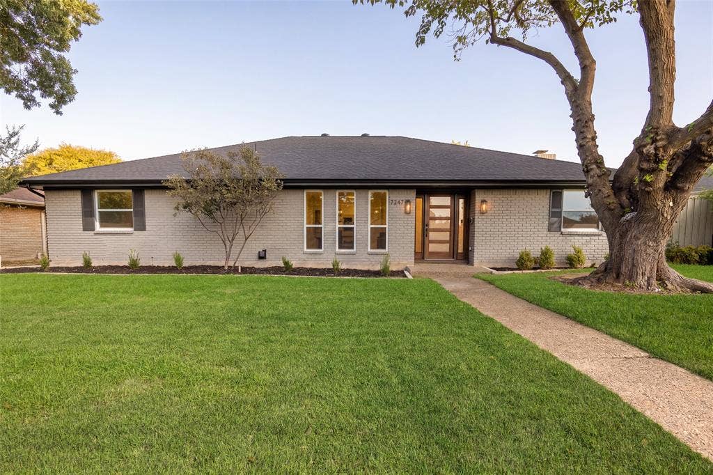 7247 La Sobrina Drive, Dallas, TX 75248 7247 La Sobrina Drive, Dallas, TX 75248