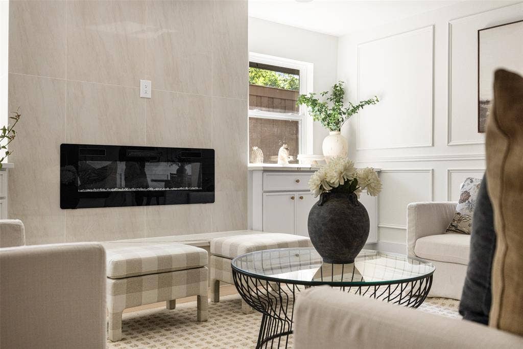 7247 La Sobrina Drive, Dallas, TX 75248 7247 La Sobrina Drive, Dallas, TX 75248