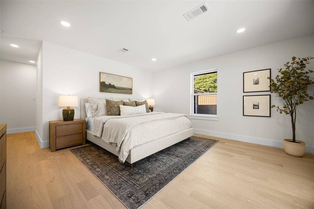7247 La Sobrina Drive, Dallas, TX 75248 7247 La Sobrina Drive, Dallas, TX 75248