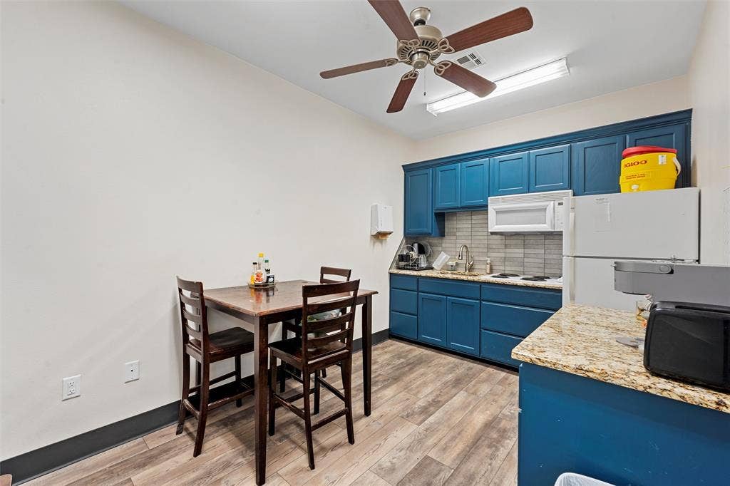 6604 N State Highway 6, Woodway, TX 76712 6604 N State Highway 6, Woodway, TX 76712