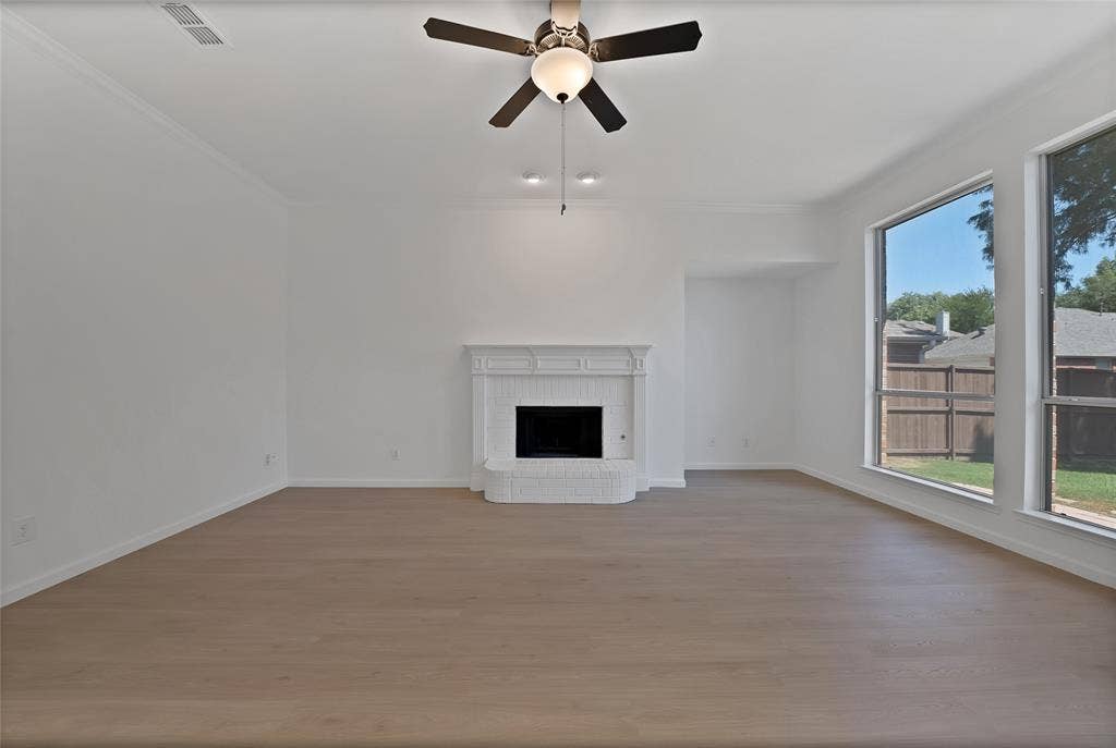 1687 Garrison Drive, Frisco, TX 75033 Good wall space for furniture placement.