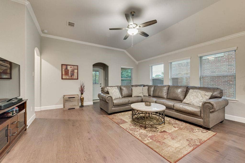 905 Park Place Lane, McKinney, TX 75071 905 Park Place Lane, McKinney, TX 75071