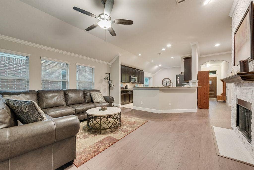 905 Park Place Lane, McKinney, TX 75071 905 Park Place Lane, McKinney, TX 75071