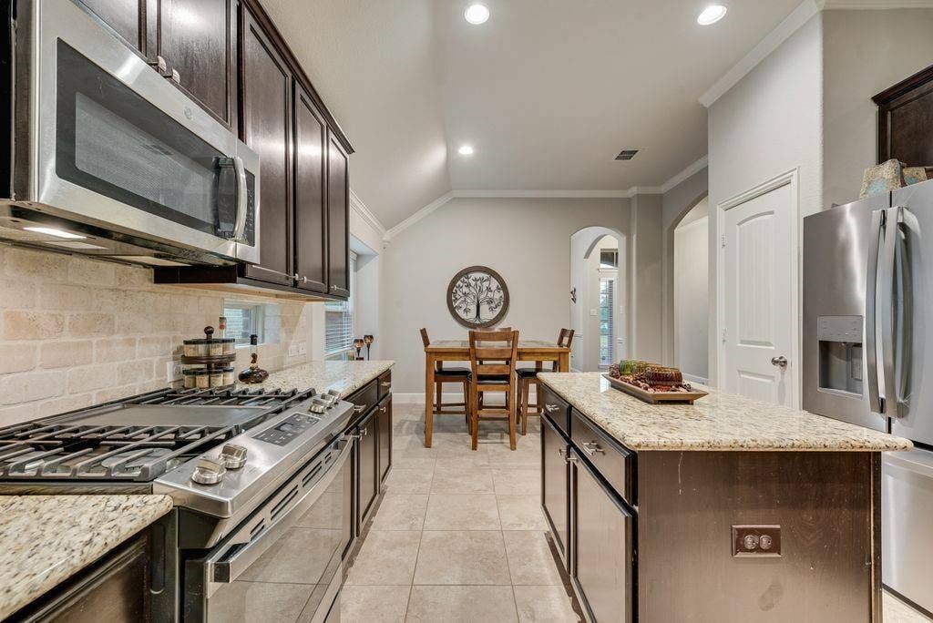 905 Park Place Lane, McKinney, TX 75071 905 Park Place Lane, McKinney, TX 75071
