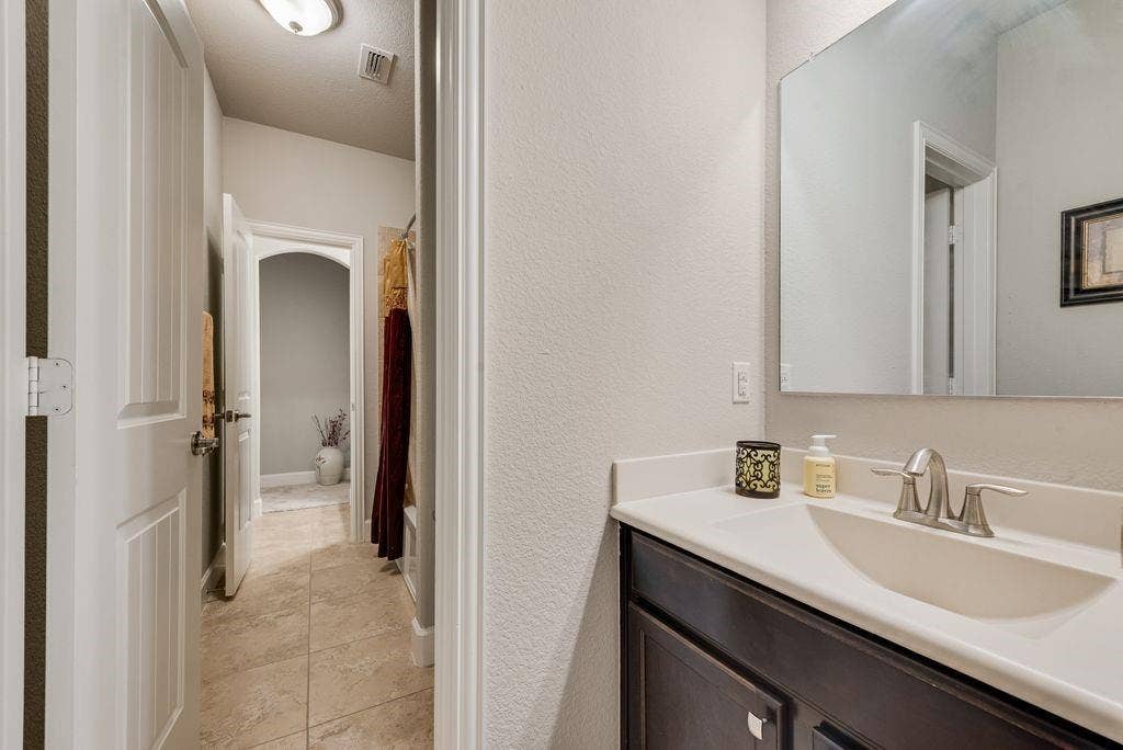 905 Park Place Lane, McKinney, TX 75071 905 Park Place Lane, McKinney, TX 75071