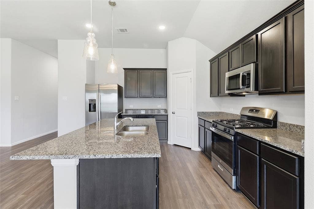 1416 Avalon Court, Celina, TX 75009 1416 Avalon Court, Celina, TX 75009