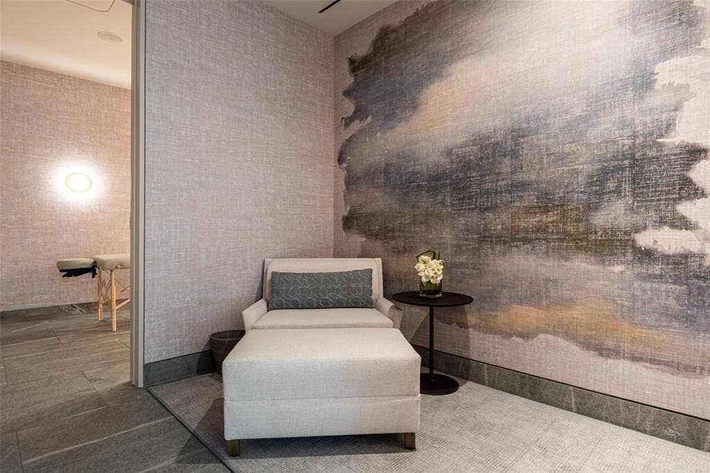 1747 Leonard Street, #2801, Dallas, TX 75201 Treatment Room
