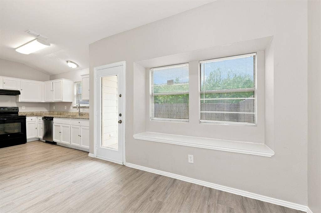 130 Creek Cove Drive, Dallas, TX 75217