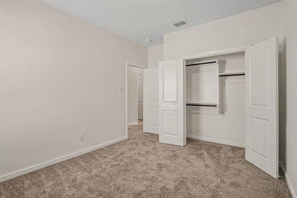 729 Rebecca Lane, Saginaw, TX 76131 729 Rebecca Lane, Saginaw, TX 76131