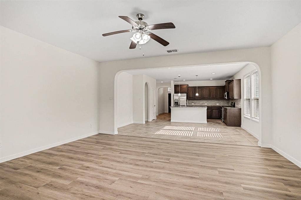 729 Rebecca Lane, Saginaw, TX 76131 729 Rebecca Lane, Saginaw, TX 76131