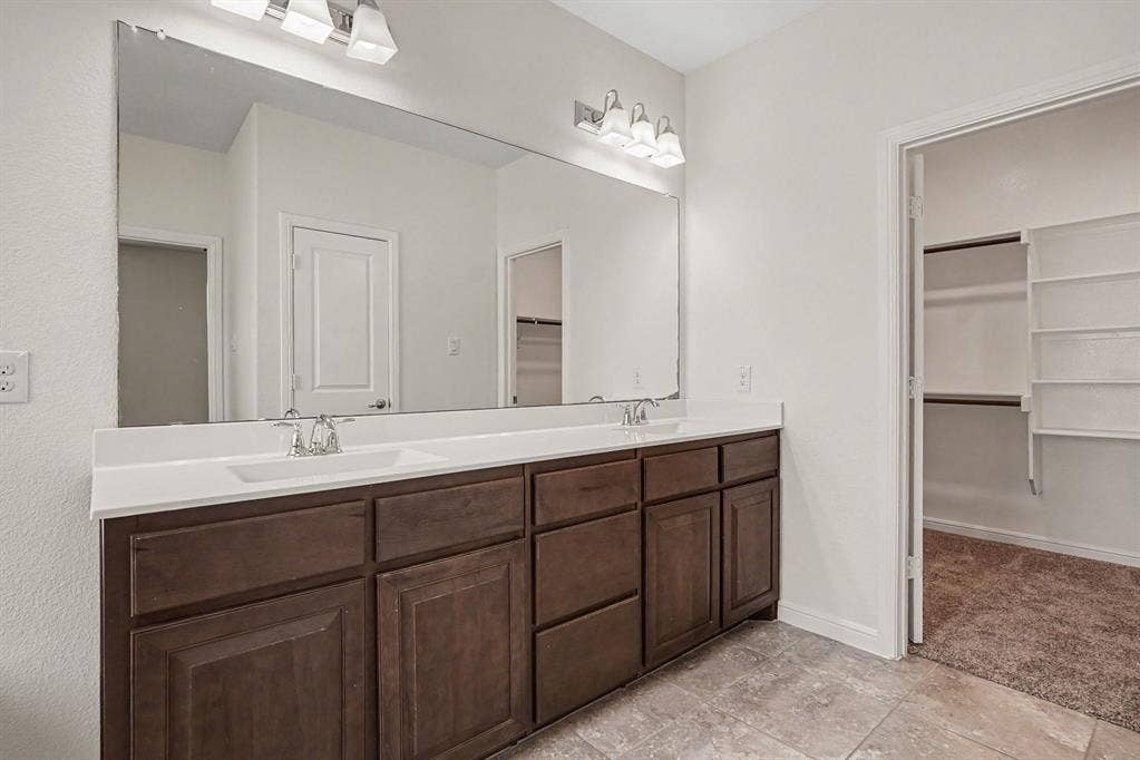 729 Rebecca Lane, Saginaw, TX 76131 729 Rebecca Lane, Saginaw, TX 76131