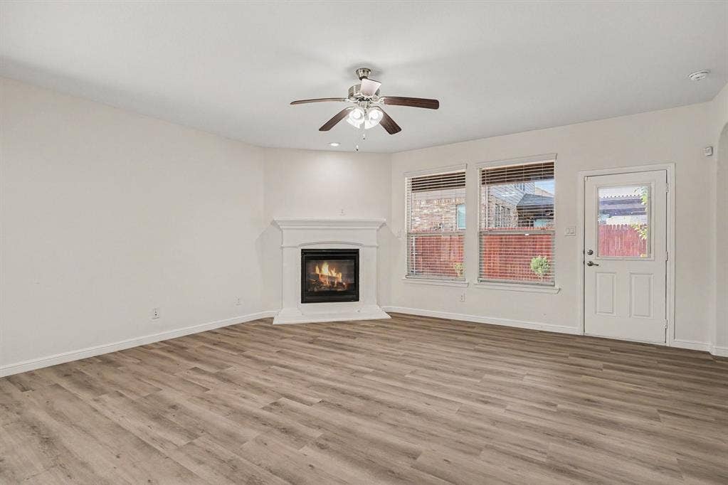 729 Rebecca Lane, Saginaw, TX 76131 729 Rebecca Lane, Saginaw, TX 76131