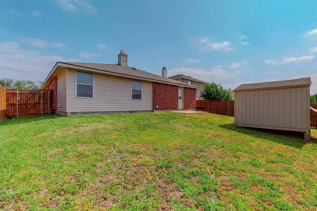 645 Granite Ridge Drive, Fort Worth, TX 76179