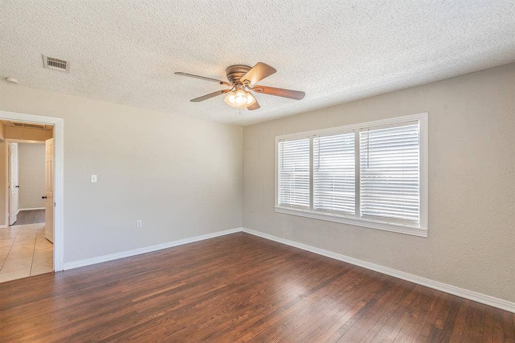 3144 Olive Place, Fort Worth, TX 76116