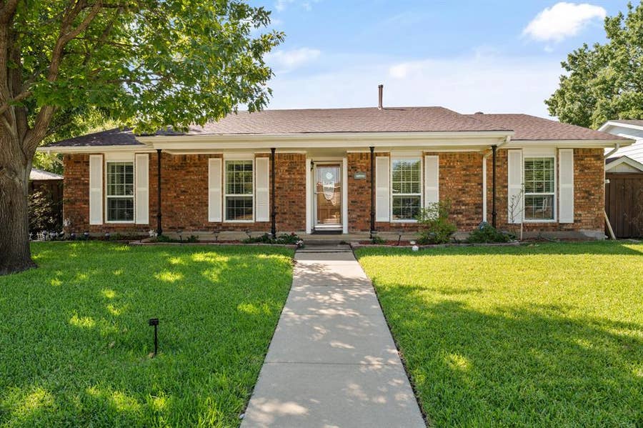 Property photo for 1813 Dodge Trail, Grand Prairie, TX