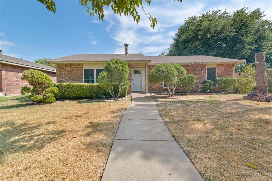 Property photo for 1418 Paris Drive, Garland, TX