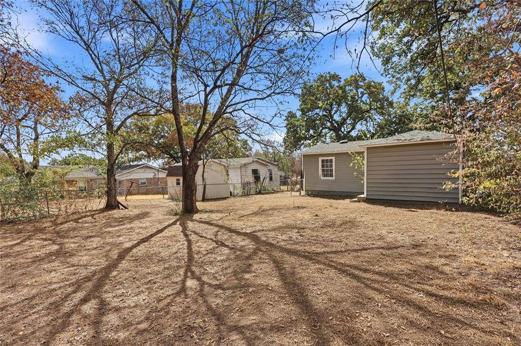 5113 Cottey Street, Fort Worth, TX 76105 5113 Cottey Street, Fort Worth, TX 76105