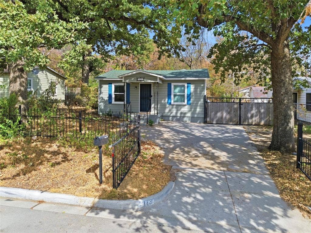 5113 Cottey Street, Fort Worth, TX 76105 5113 Cottey Street, Fort Worth, TX 76105