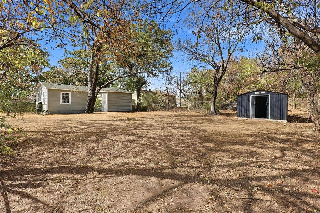5113 Cottey Street, Fort Worth, TX 76105 5113 Cottey Street, Fort Worth, TX 76105