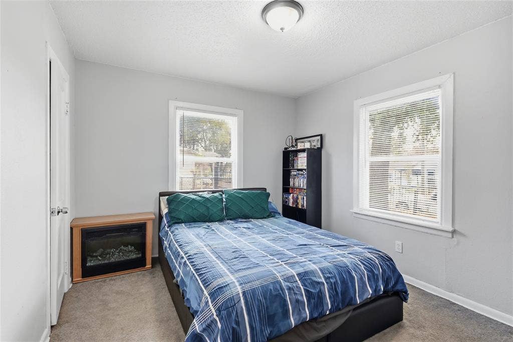 5113 Cottey Street, Fort Worth, TX 76105 5113 Cottey Street, Fort Worth, TX 76105