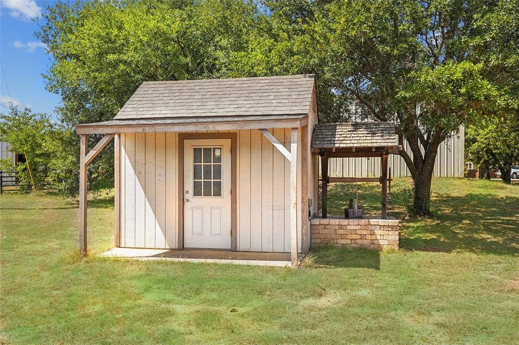 1570 Karen Drive, Argyle, TX 76226 1570 Karen Drive, Argyle, TX 76226