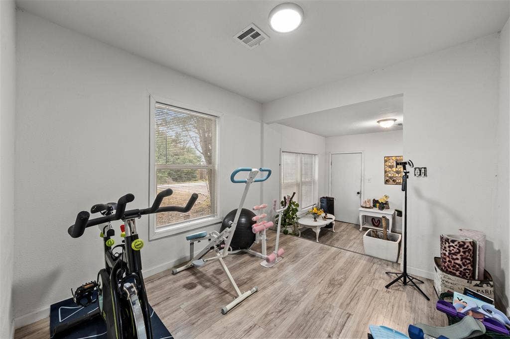 1401 Texas Avenue, Mart, TX 76664 1401 Texas Avenue, Mart, TX 76664
