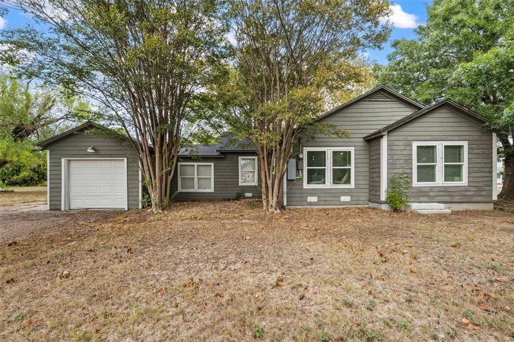 1401 Texas Avenue, Mart, TX 76664 1401 Texas Avenue, Mart, TX 76664