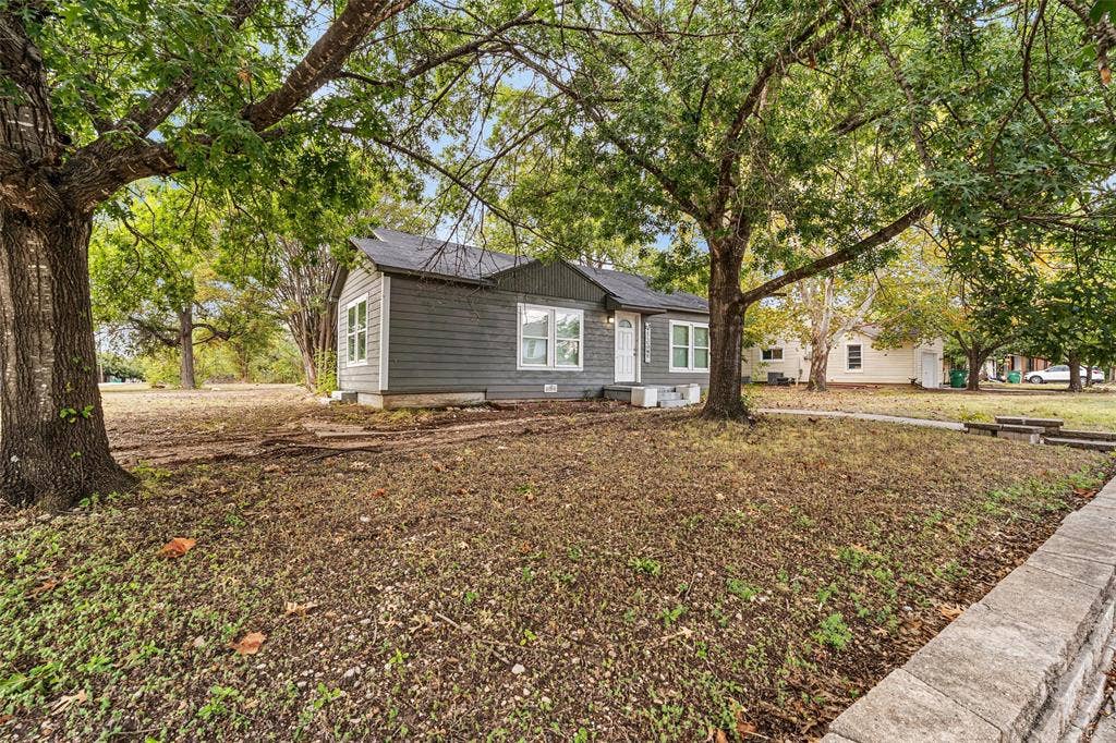 1401 Texas Avenue, Mart, TX 76664 1401 Texas Avenue, Mart, TX 76664