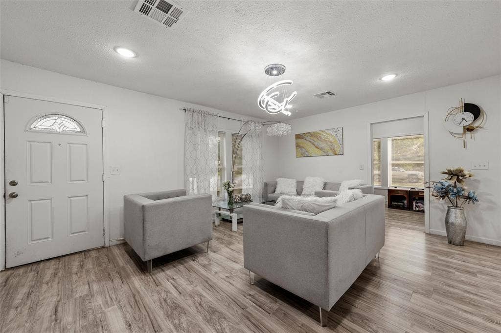 1401 Texas Avenue, Mart, TX 76664 1401 Texas Avenue, Mart, TX 76664