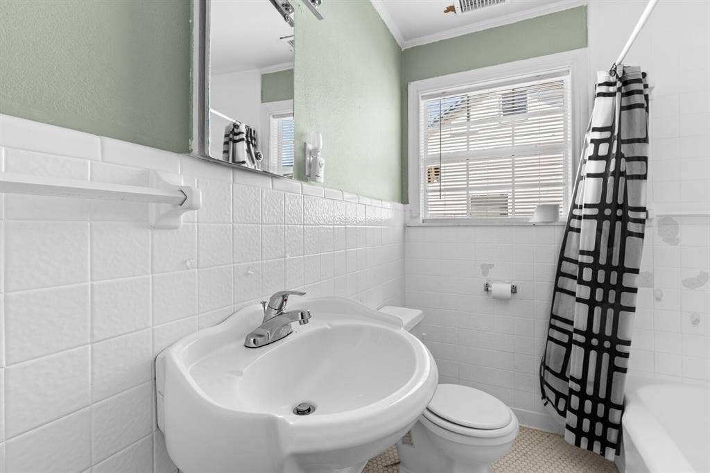 1212 Lewis Street, Waco, TX 76705 1212 Lewis Street, Waco, TX 76705