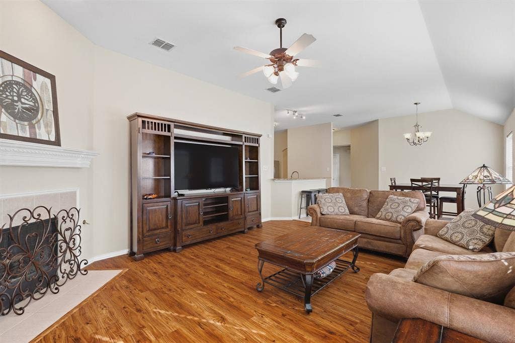 12113 Vienna Apple Road, Fort Worth, TX 76244 12113 Vienna Apple Road, Fort Worth, TX 76244