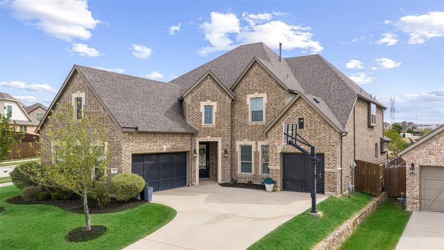 Property photo for 15012 Lions Back Cove, Fort Worth, TX