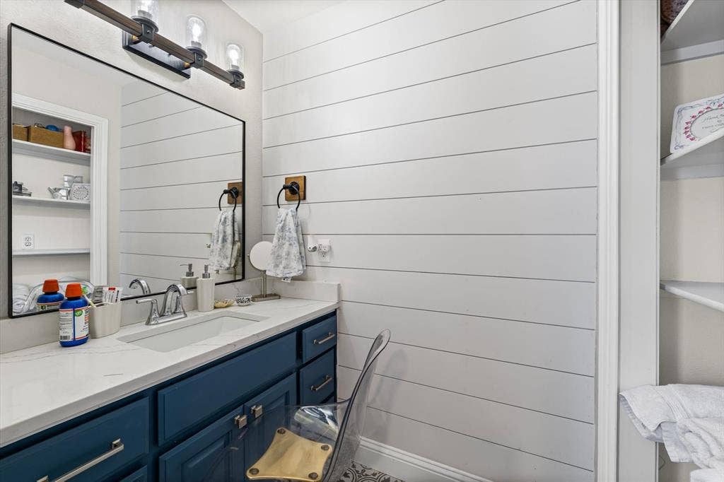 1301 Wood Avenue, #A & B, Waco, TX 76706 1301 Wood Avenue, #A & B, Waco, TX 76706